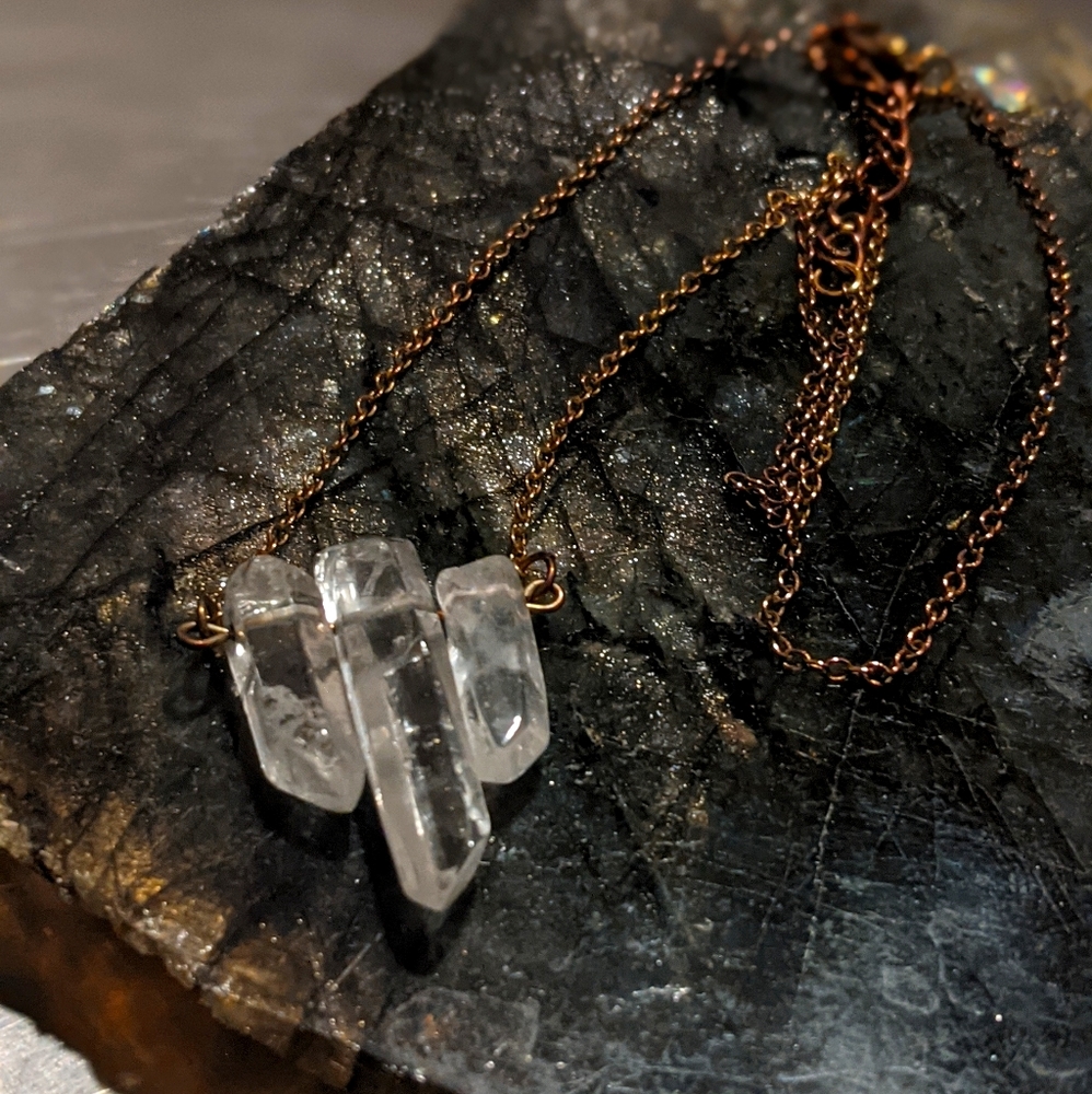 Quarts Point Copper Necklace